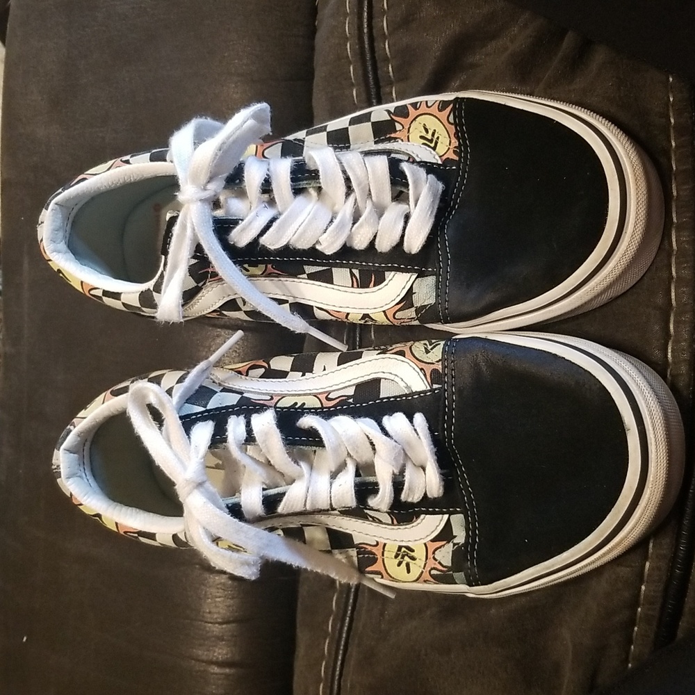 Van's Parks Project Sneakers. Mens 9.5, Womans 11.